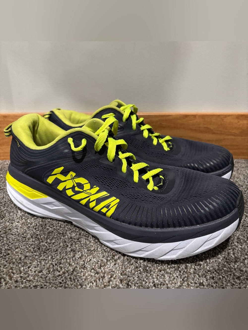 Hoka One One Bondi 7 Sneakers Mens 12.5 Black Green Running Shoes 1110518 OGDW